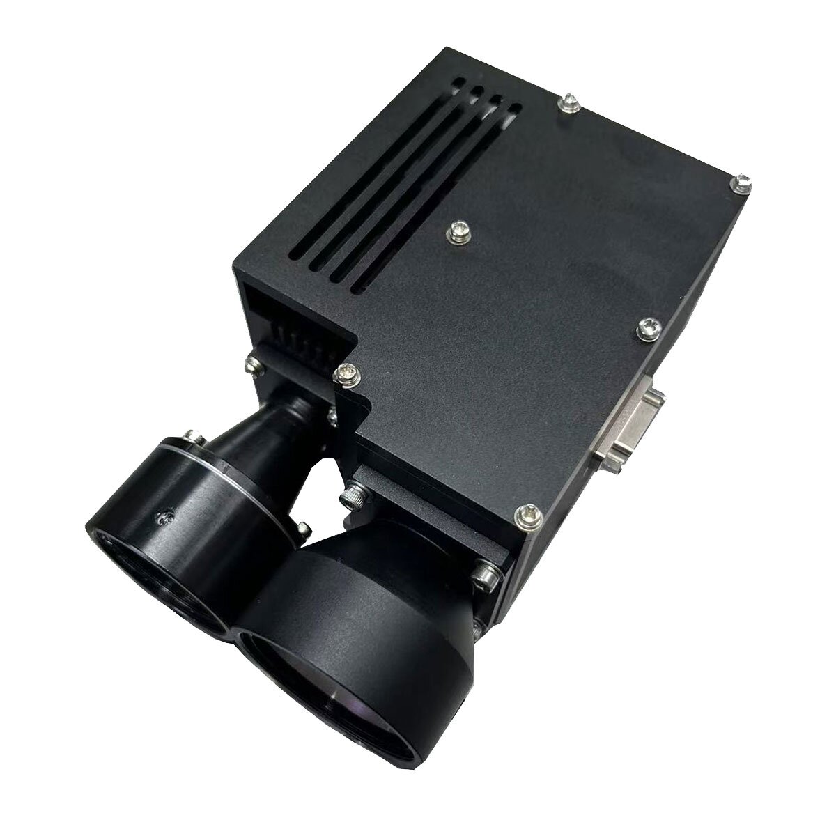 1570 nm-es 5 km-es drónellenes lézeres távolságmérő modul